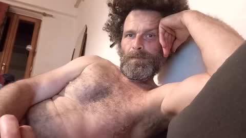 elyjahoye online show from February 26, 10:35 pm