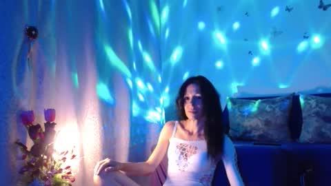 Elisa online show from September 9, 6:41 pm