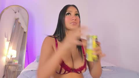 Michelle online show from February 4, 9:19 pm