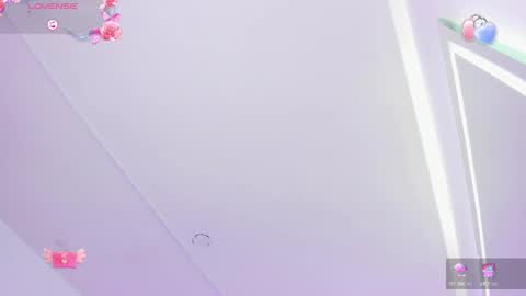 Snapshot of ema_louisx chatting on February 3, 3:38 pm Ema louisx  online show from February 3, 3:38 pm