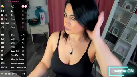 EmaBrownie online show from November 17, 6:10 pm