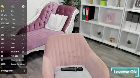 EmaBrownie online show from May 19, 6:04 pm