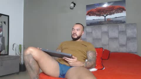 emanuelspencer online show from December 18, 5:25 am