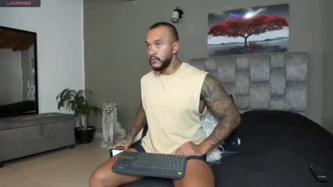 emanuelspencer online show from January 27, 7:03 pm