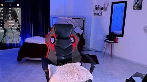 Emely Rous online show from March 12, 8:40 am