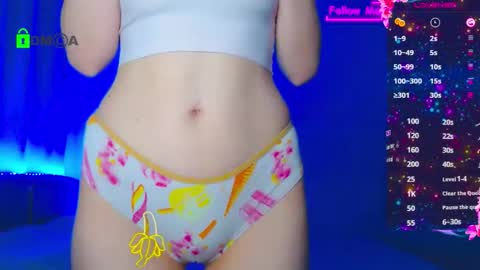 Emely online show from November 11, 12:35 am