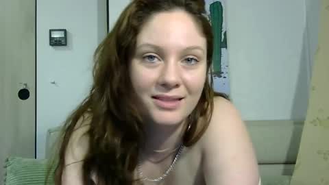 Snapshot of emerieskye chatting on March 5, 5:39 pm EmerieSkye online show from March 5, 5:39 pm