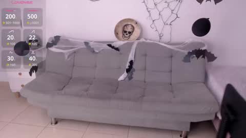 emi_carter online show from October 25, 10:10 pm