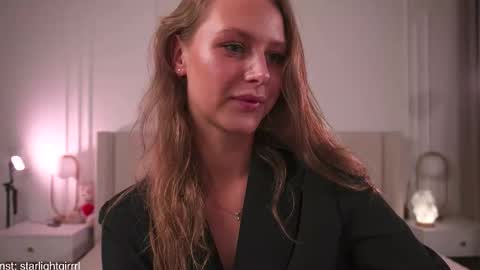 Emi me online show from September 29, 4:17 pm