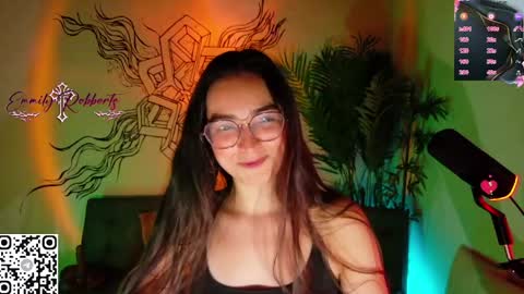 Emmily Roberts online show from May 22, 1:56 am