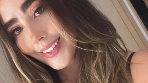 emi_royse online show from February 26, 4:08 am