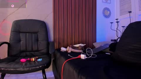   online show from February 3, 5:38 am