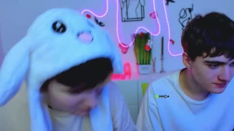 emil_lucky online show from February 21, 7:39 pm