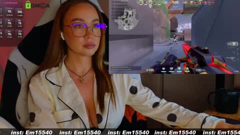 Emili online show from January 31, 2:07 pm