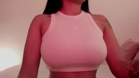 Emilia Big Boobs online show from January 24, 5:42 pm