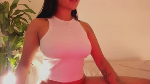 Emilia Big Boobs online show from February 21, 12:50 pm