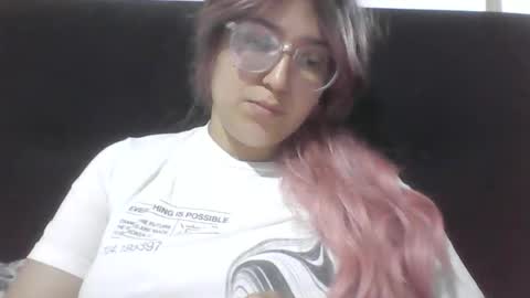 emiliahoney online show from January 16, 9:46 pm