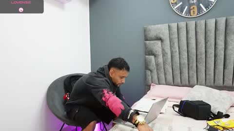 Emilio online show from March 6, 11:20 am