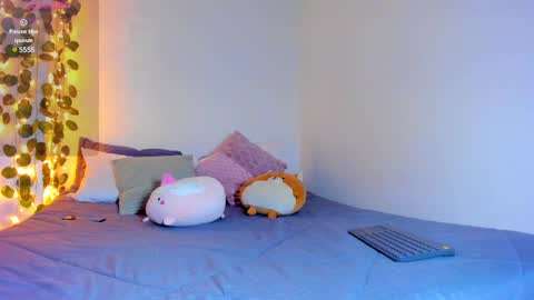 emilly online show from March 6, 11:36 am