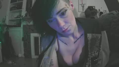 Emily Love online show from October 16, 6:35 am