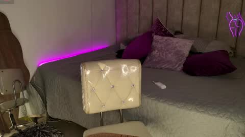  emily valentina     online show from March 3, 4:58 pm