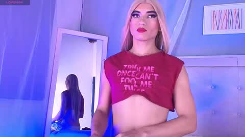 emily_castillo1_ online show from January 15, 5:27 am