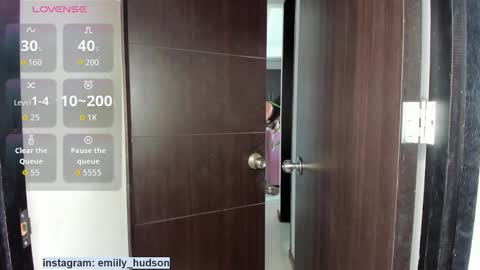 independet model online show from October 9, 7:52 pm