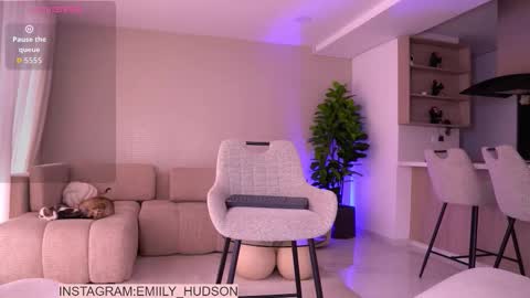 independet model online show from February 18, 7:02 pm