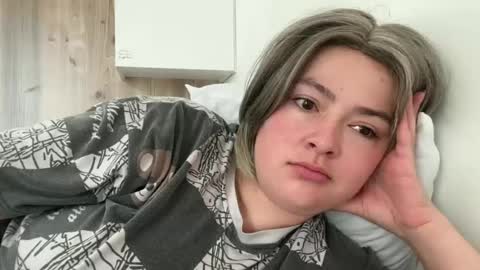 emily_morning_dew online show from June 29, 4:20 am