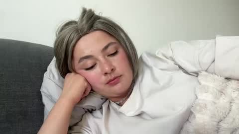 emily_morning_dew online show from July 21, 11:01 am