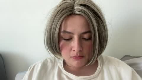 emily_morning_dew online show from July 23, 12:25 pm