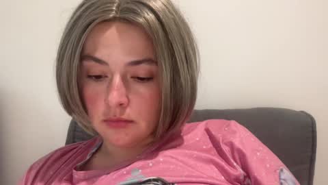 emily_morning_dew online show from July 16, 6:11 pm