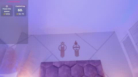 emily_nova_ online show from May 2, 11:49 am