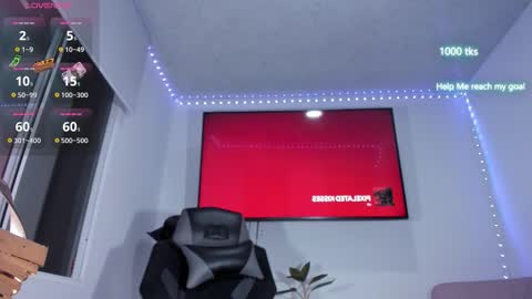 emily_palmeer online show from March 28, 10:38 am