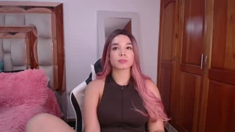 emily online show from April 18, 10:32 pm