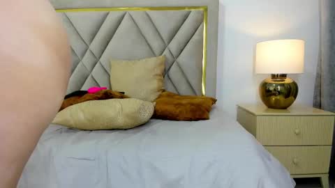 Emily online show from October 8, 7:09 pm