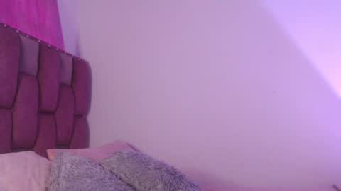 emily_w2 online show from May 5, 3:35 am