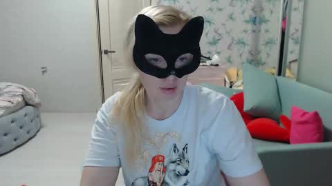 Emily online show from May 4, 5:41 pm