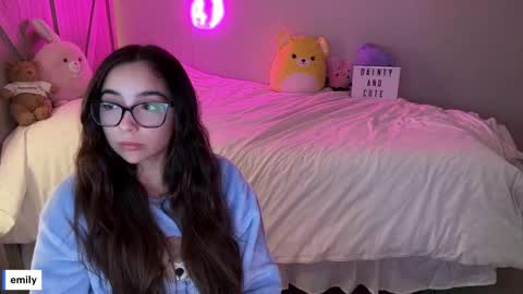 emilyfawn online show from September 12, 4:14 am