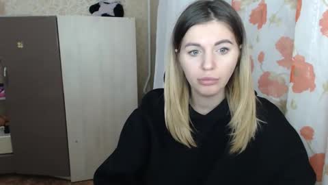 emilyfork online show from December 12, 11:17 am