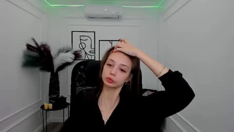 Emily online show from December 2, 4:21 am