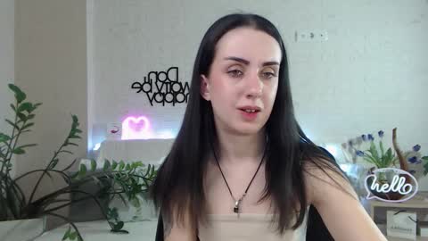 Snapshot of emilylayer chatting on February 19, 3:50 am Emyli online show from February 19, 3:50 am