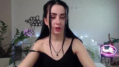 Snapshot of emilylayer chatting on February 15, 11:58 pm Emyli online show from February 15, 11:58 pm