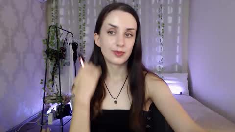 Snapshot of emilylayer chatting on September 11, 4:52 pm Emyli online show from September 11, 4:52 pm