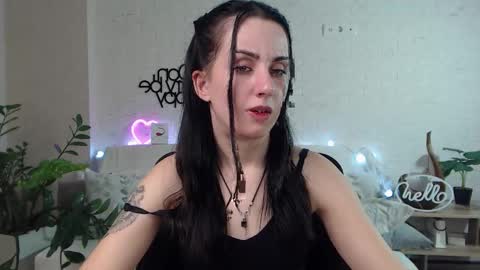 Snapshot of emilylayer chatting on February 23, 12:41 am Emyli online show from February 23, 12:41 am