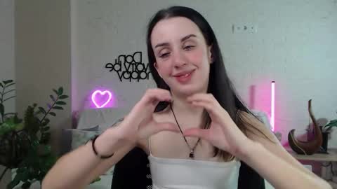 Snapshot of emilylayer chatting on March 4, 7:01 pm Emyli online show from March 4, 7:01 pm