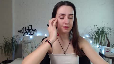 Snapshot of emilylayer chatting on February 9, 12:06 am Emyli online show from February 9, 12:06 am