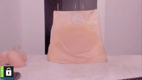 Emily Michaels online show from October 23, 7:48 pm