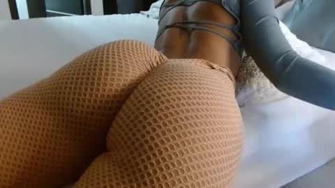 emily monrro online show from January 18, 11:36 pm