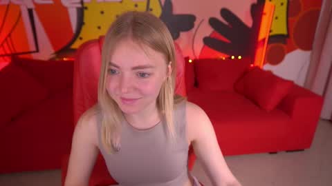 Snapshot of emilysunshines chatting on March 4, 12:39 am  MY NAME IS Emily WELCOME EVERYONE I WILL BE HAPPY TO GIVE YOU WHAT YOU HAVE DREAMED OF FOR SO LONG online show from March 4, 12:39 am